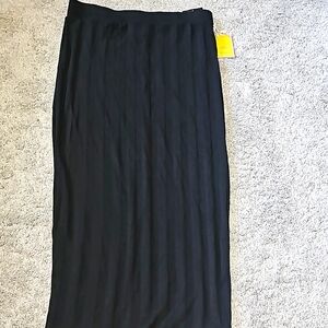Forever 21 long Fitted skirt